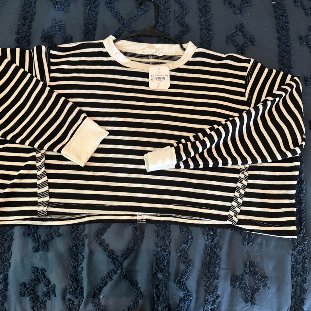 Striped Black and White Long Sleeve Top